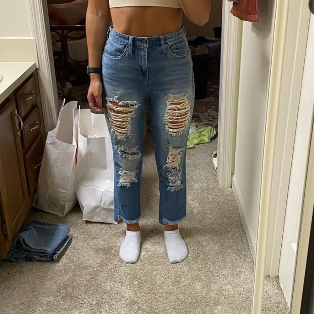 Target Trendy Distressed Mom Jeans Straight Leg Jeans Size 4